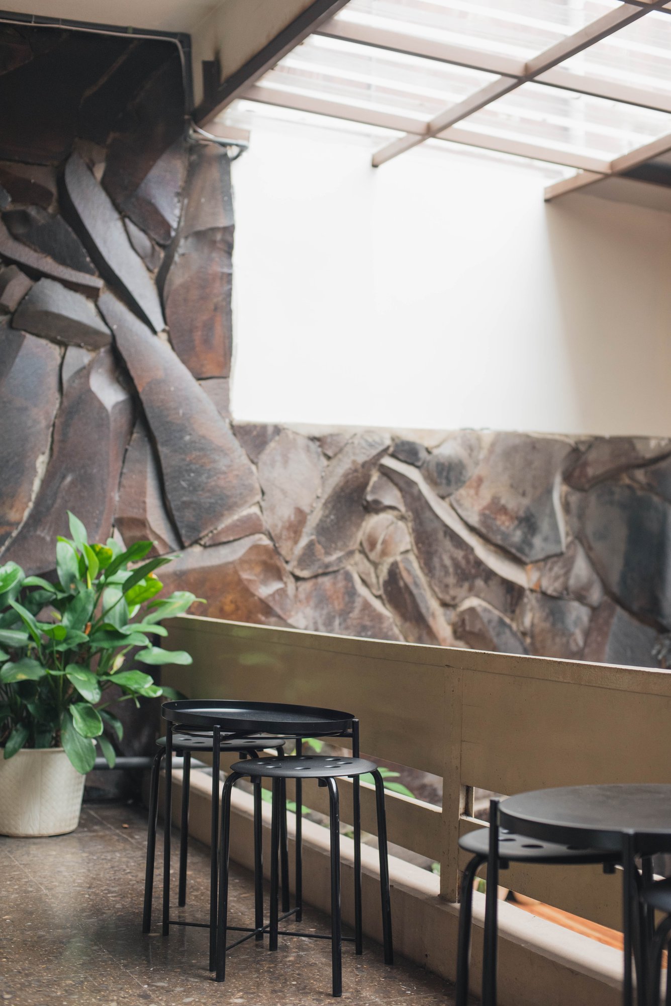Interior Dugg Coffee